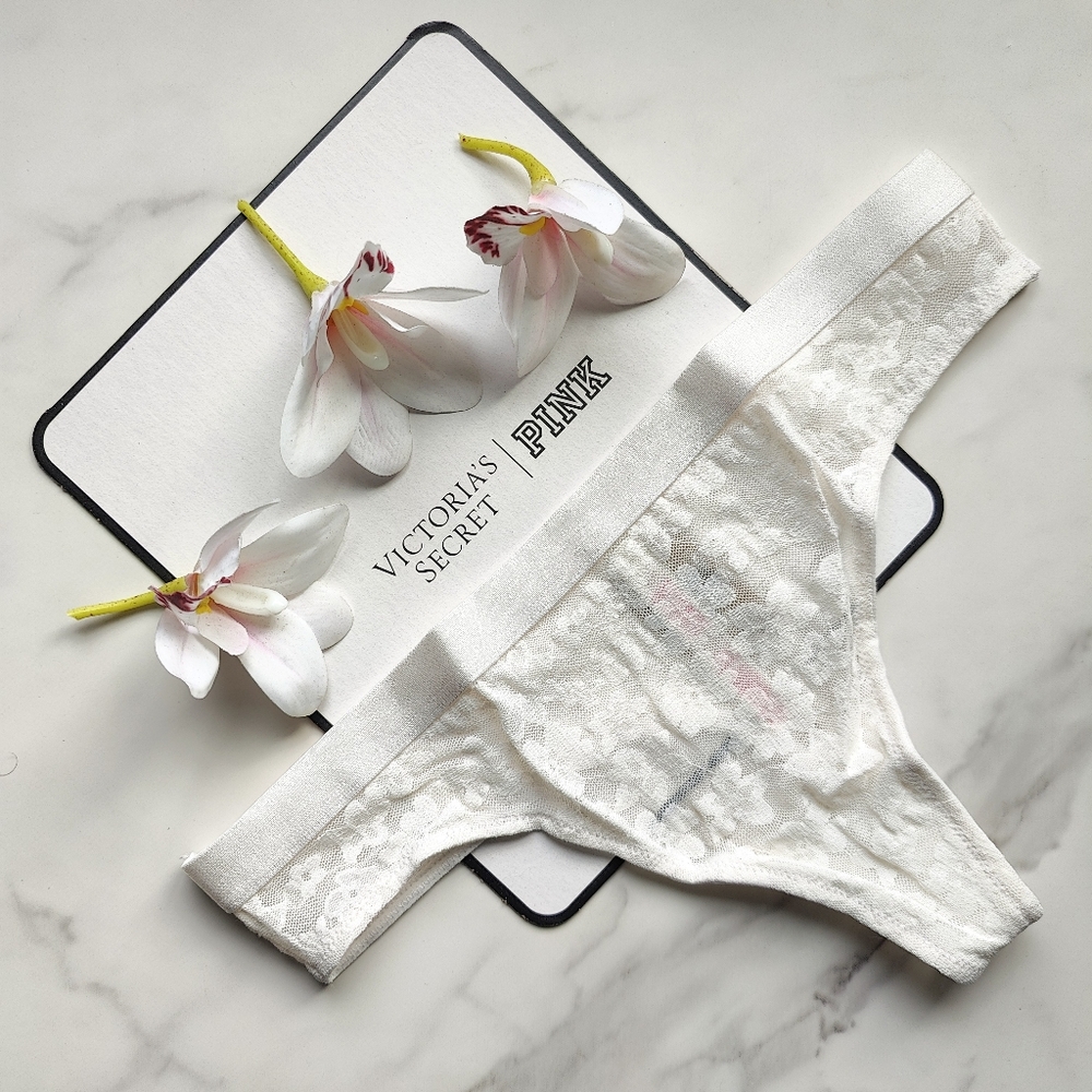 NWT PINK VICTORIA'S SECRET WEAR EVERYWHERE LACE THONG PANTY IN WHITE SIZE SMALL